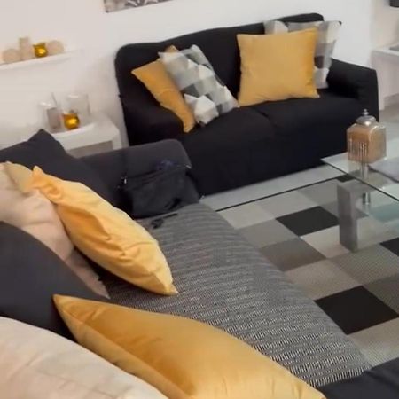 Casa Vacanze Manzoni 29 カリアリ エクステリア 写真