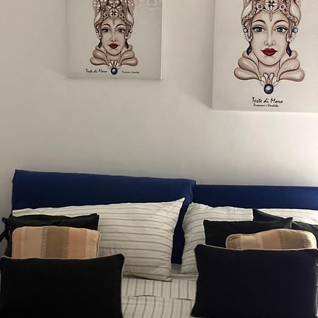 Casa Vacanze Manzoni 29 カリアリ エクステリア 写真